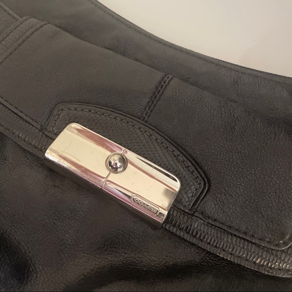 Coach leather shoulder bag - Picture 2 of 4